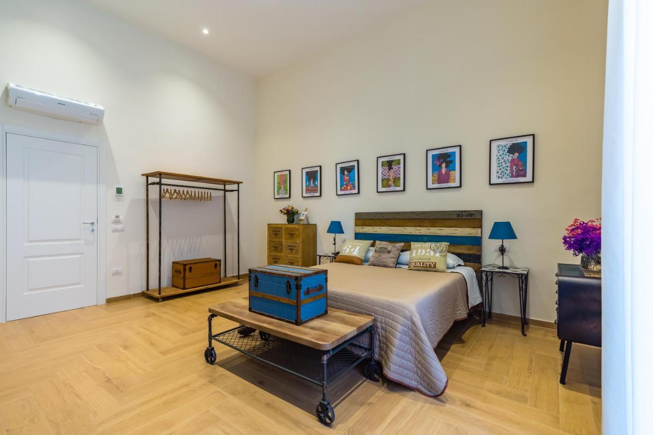 La Gatta Cenerentola Rooms Napoli Eksteriør bilde