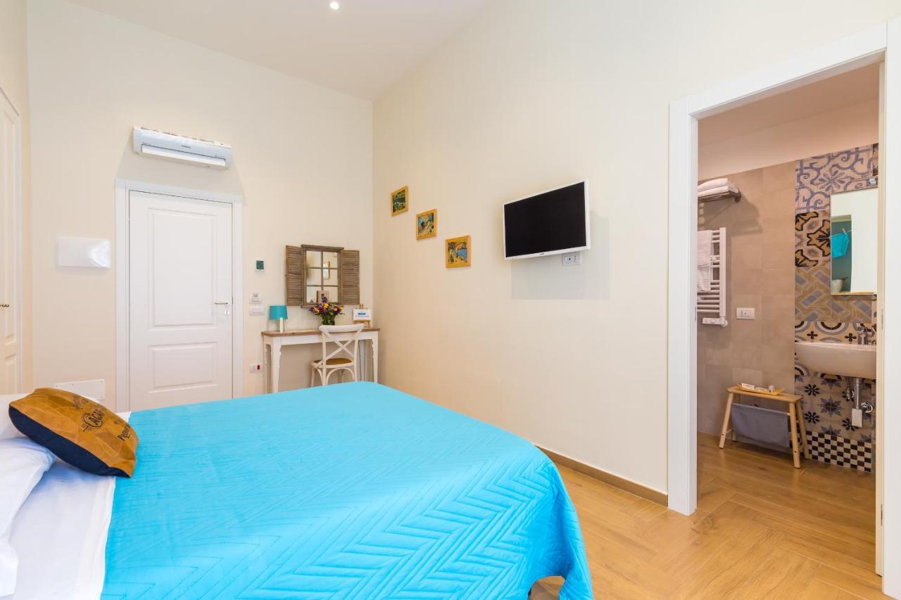 La Gatta Cenerentola Rooms Napoli Eksteriør bilde