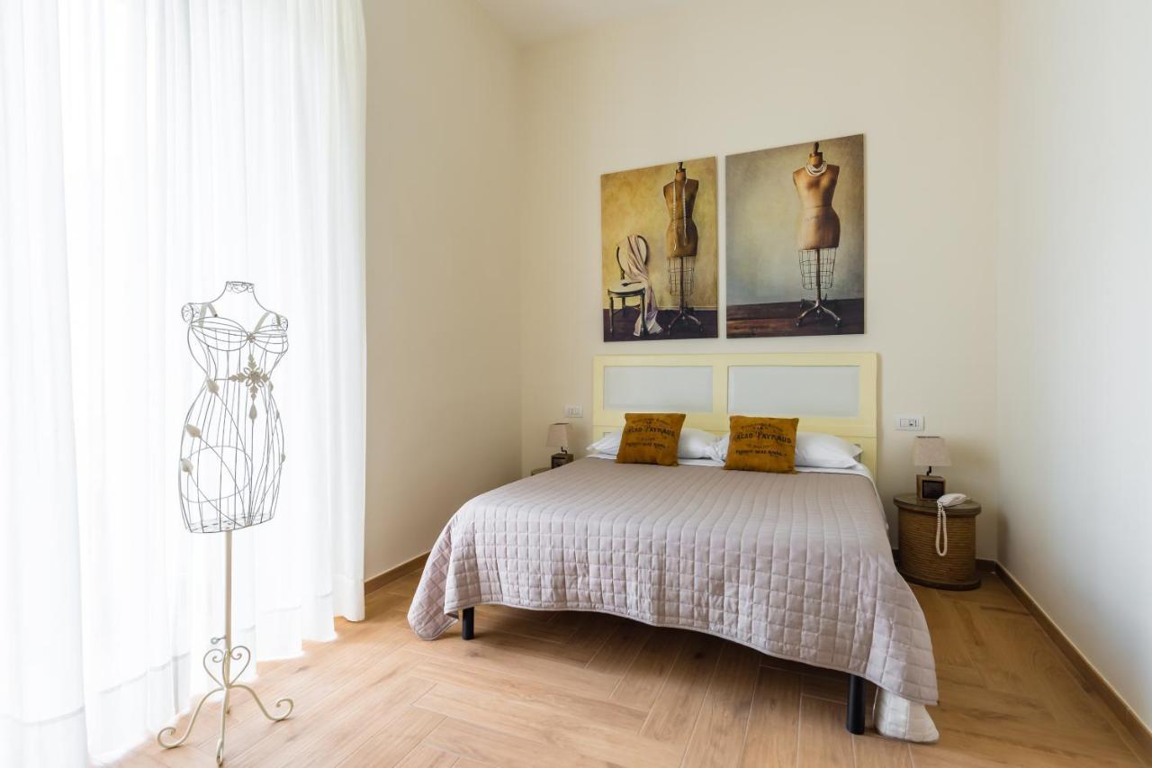 La Gatta Cenerentola Rooms Napoli Eksteriør bilde